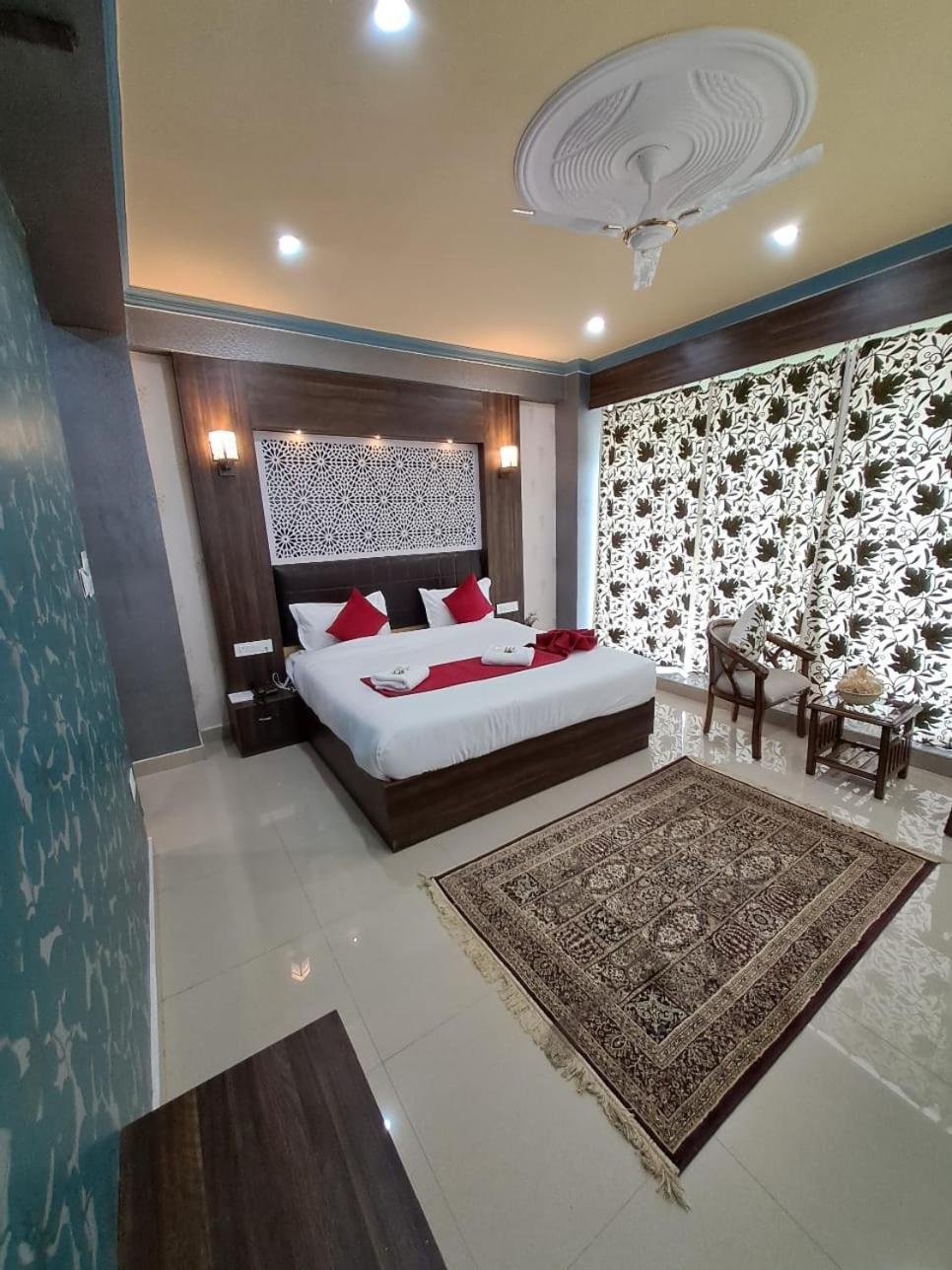 Hotel The Jamawar Srīnagar Habitación foto
